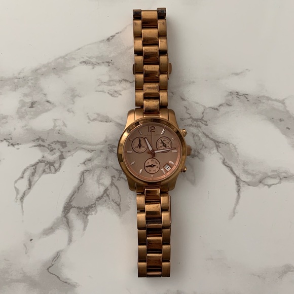 Michael Kors Rose Gold Watch - Picture 7 of 12